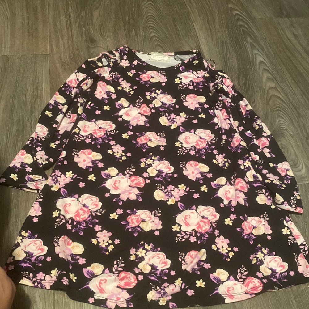 Cute dress to wear